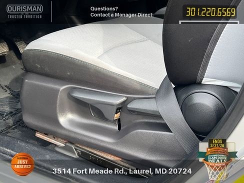 Used 2022 Toyota Prius LE image 20