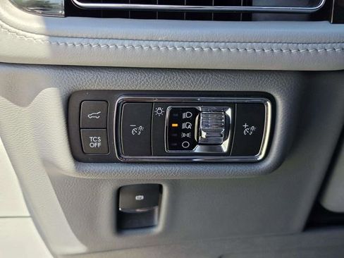Used 2022 Lincoln Nautilus Reserve w/ Equipment Group 201A FWD image 29