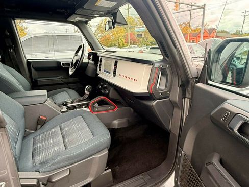 Used 2023 Ford Bronco Heritage Edition image 19