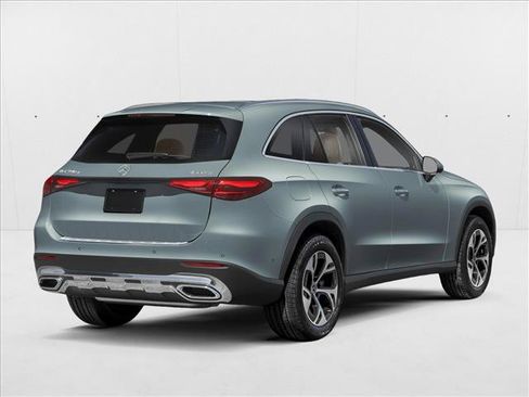 New 2026 Mercedes-Benz GLC 350e 4MATIC image 2