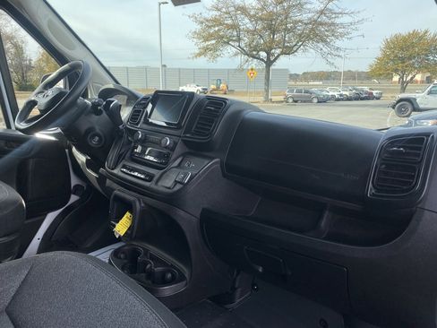 Used 2023 RAM ProMaster 2500 image 30