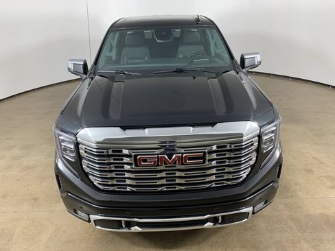 Used 2024 GMC Sierra 1500 Denali w/ Denali Reserve Package AWD/4WD image 4