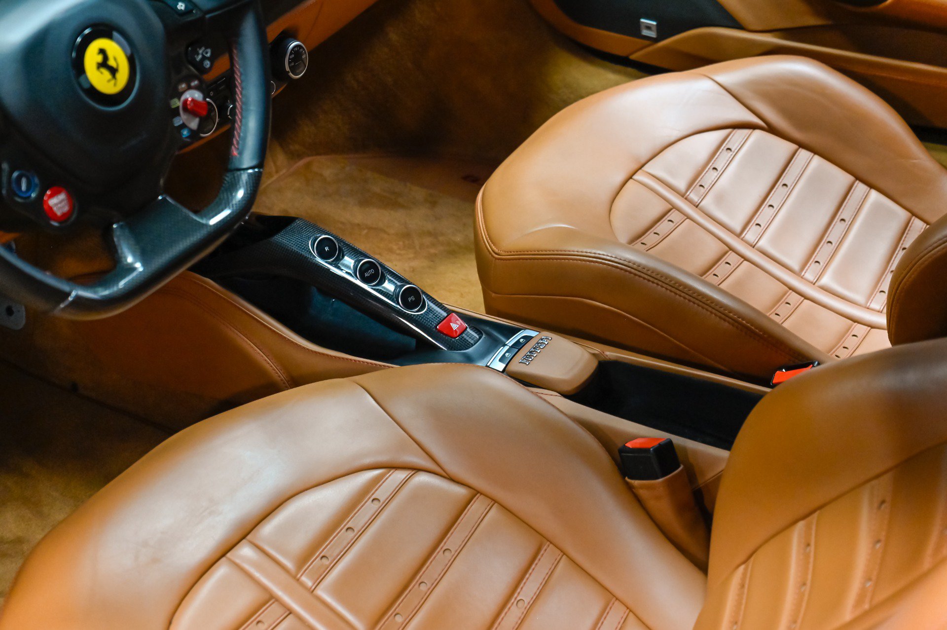 Used 2018 Ferrari 488 GTB RWD image 33