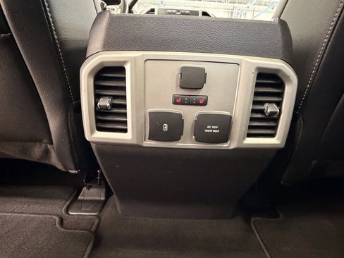 Used 2021 Ford F250 Lariat image 23