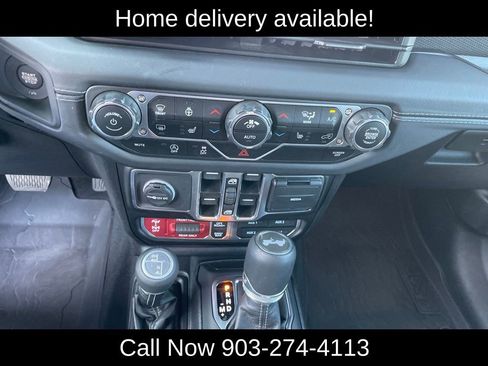 Used 2025 Jeep Wrangler Unlimited Rubicon image 19