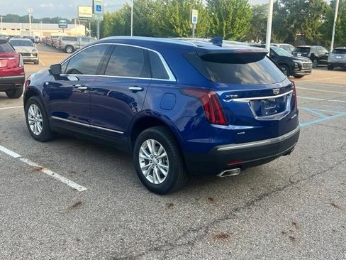 Certified 2024 Cadillac XT5 Luxury w/ LPO, Floor Liner Package AWD/4WD image 4