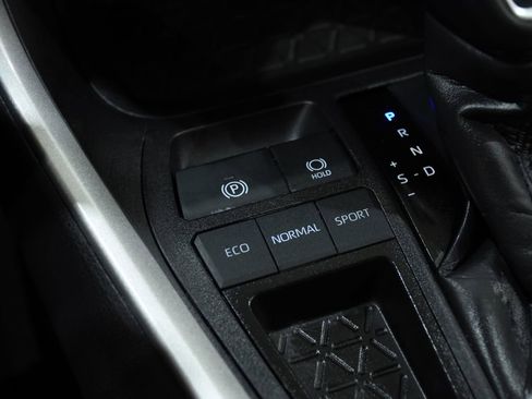 Certified 2025 Toyota RAV4 XLE Premium image 24