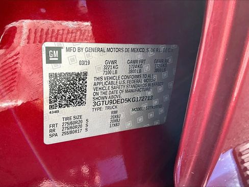 Used 2019 GMC Sierra 1500 SLT w/ SLT Premium Package image 36