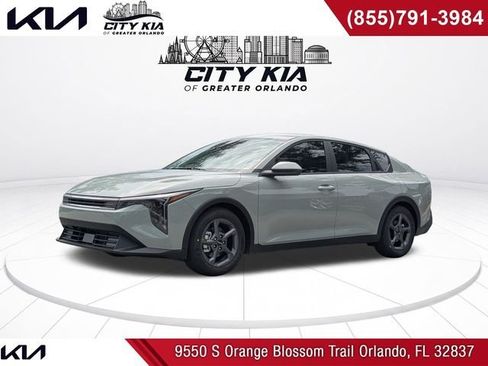 New 2026 Kia K4 FWD image 1