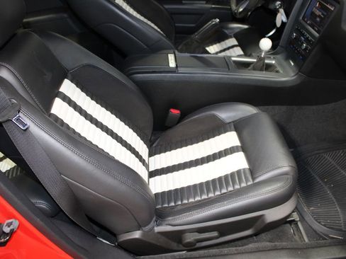 Used 2011 Ford Mustang Shelby GT500 w/ SVT Performance Pkg RWD image 26