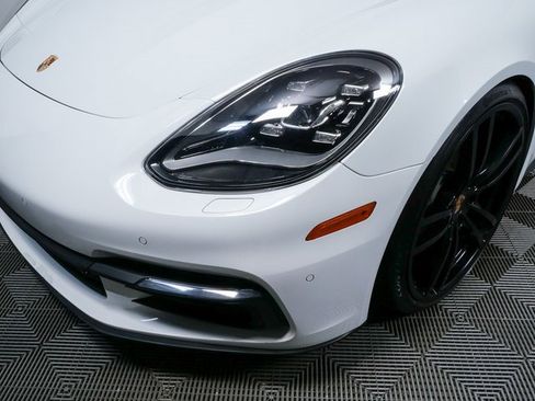 Used 2017 Porsche Panamera 4S image 37