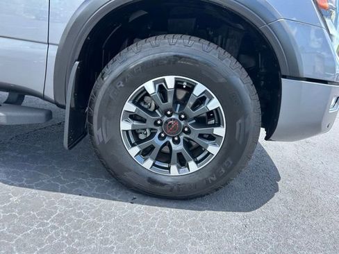 Used 2024 Nissan Titan PRO-4X w/ Pro-4x Convenience Package image 8