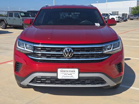 Used 2023 Volkswagen Atlas Cross Sport SE w/ Black Wheel Package FWD image 8