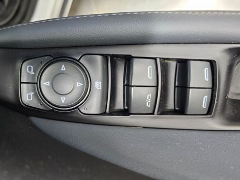 Used 2020 Buick Enclave Essence w/ Sound and Sites Package AWD/4WD image 28