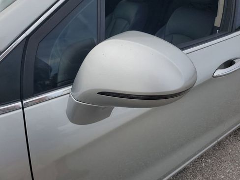 Used 2019 Buick Envision Essence image 21