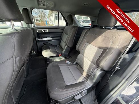 Used 2023 Ford Explorer XLT w/ Class IV Trailer Tow Package image 32