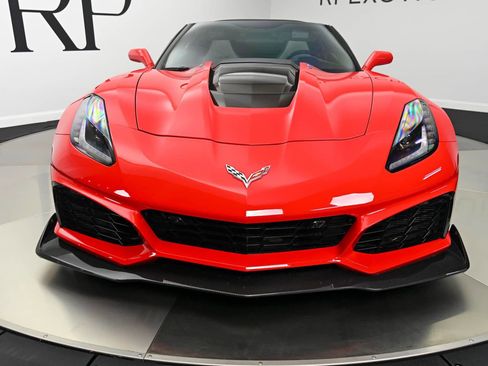 Used 2019 Chevrolet Corvette ZR1 RWD image 7