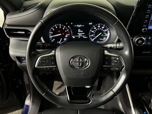 Certified 2021 Toyota Highlander XSE image 15