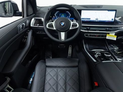 Used 2026 BMW X7 xDrive40i w/ M Sport Package AWD/4WD image 4