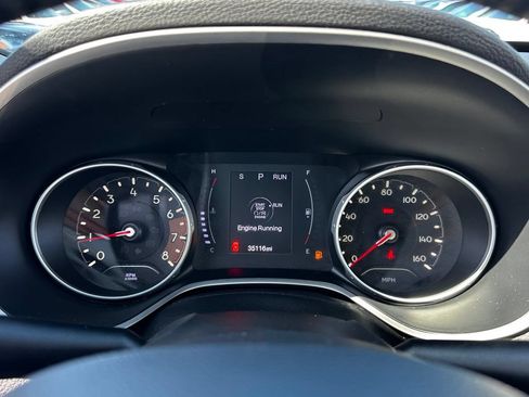 Used 2019 Jeep Compass Latitude FWD image 25
