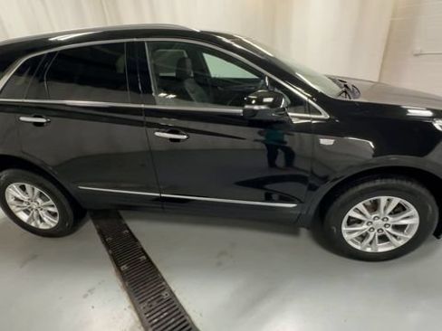 Certified 2023 Cadillac XT5 Luxury FWD image 9