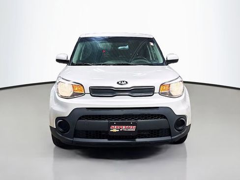 Used 2019 Kia Soul FWD image 3