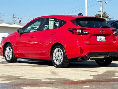 Certified 2025 Subaru Impreza 2.0i image 5