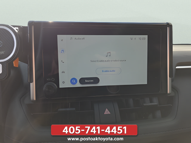 Used 2025 Toyota RAV4 SE AWD/4WD image 18