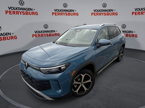 New 2026 Volkswagen Tiguan SE image 1