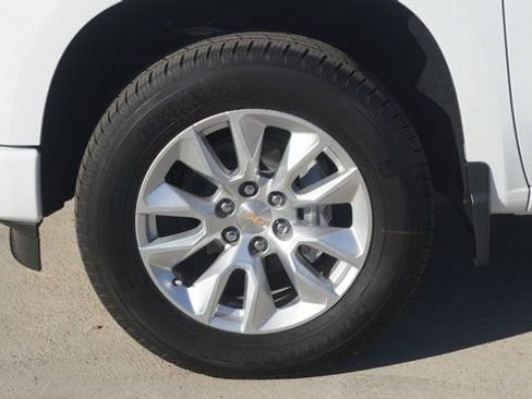 New 2026 Chevrolet Silverado 1500 Custom image 12