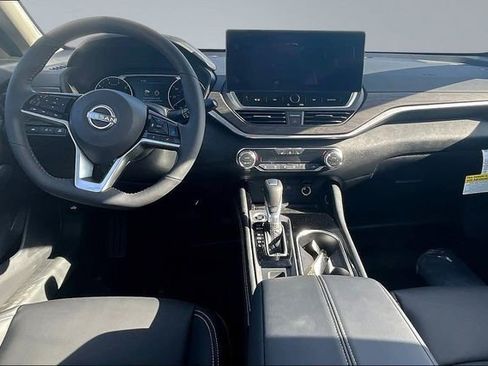 New 2025 Nissan Altima 2.5 SL image 5