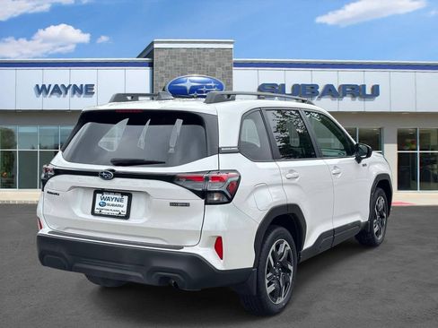 Used 2025 Subaru Forester Premium w/ Protection Package (1PH) AWD/4WD image 4