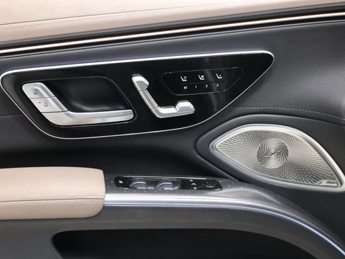 Used 2023 Mercedes-Benz EQS 450+ Sedan image 12