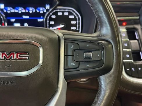 Used 2021 GMC Yukon SLT w/ SLT Luxury Plus Package AWD/4WD image 17