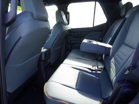 Used 2025 Toyota 4Runner Trailhunter image 17