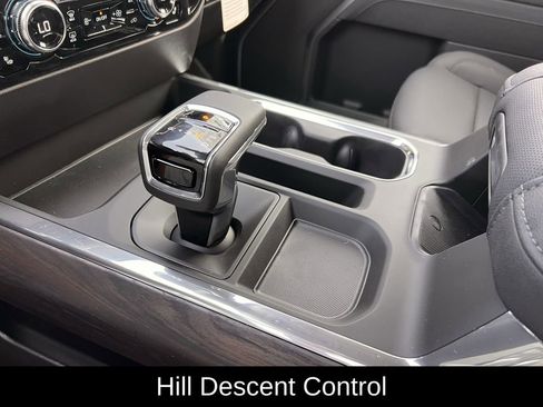 New 2026 GMC Sierra 1500 SLT image 17