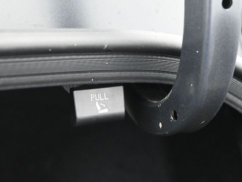 Used 2024 Hyundai Elantra SEL image 37