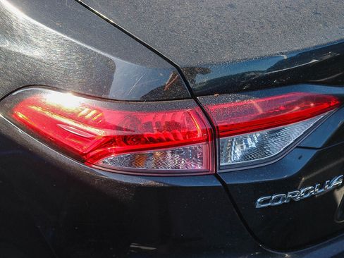 Used 2024 Toyota Corolla LE FWD image 11