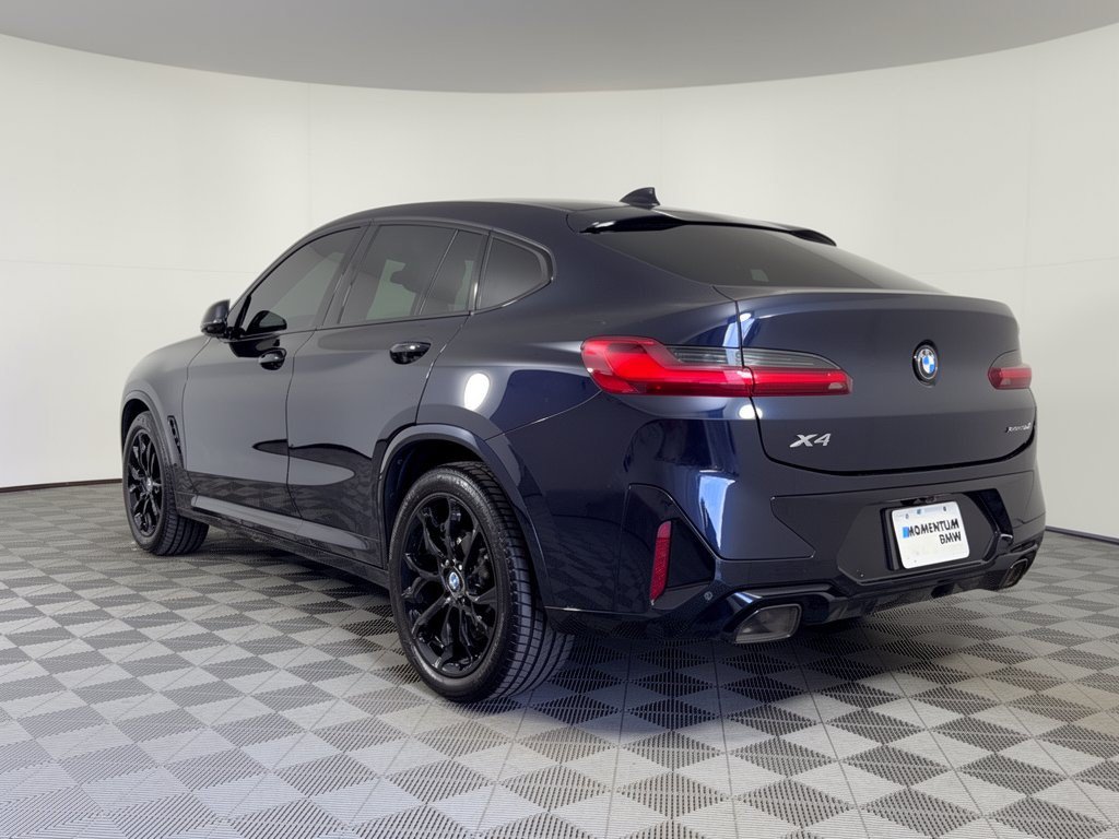 Used 2024 BMW X4 xDrive30i w/ M Sport Package AWD/4WD image 3