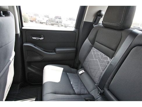 New 2026 Nissan Frontier SV w/ SV Convenience Package image 9