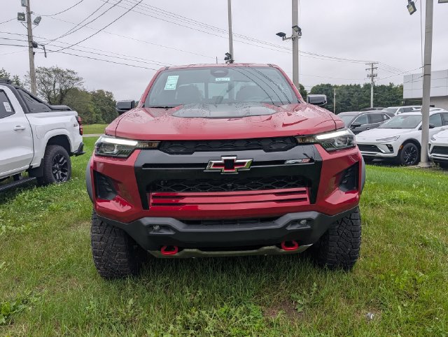 New 2026 Chevrolet Colorado ZR2 w/ Technology Package AWD/4WD image 2