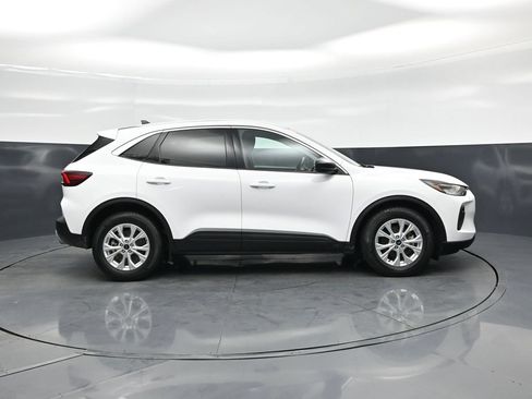 Certified 2023 Ford Escape Active FWD image 10