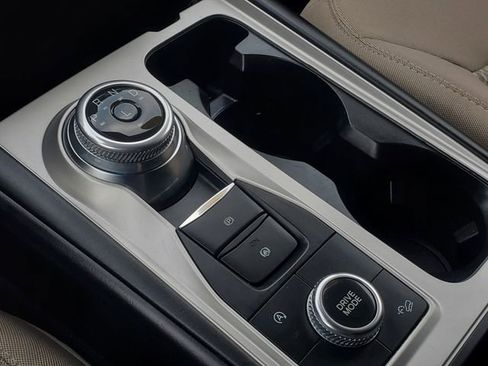 Used 2022 Ford Explorer 4WD image 19