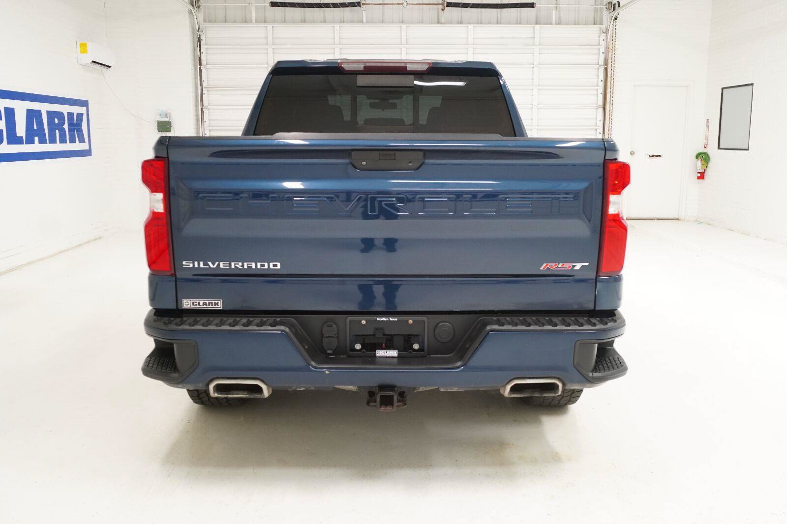 Used 2020 Chevrolet Silverado 1500 RST w/ Texas Edition AWD/4WD image 24