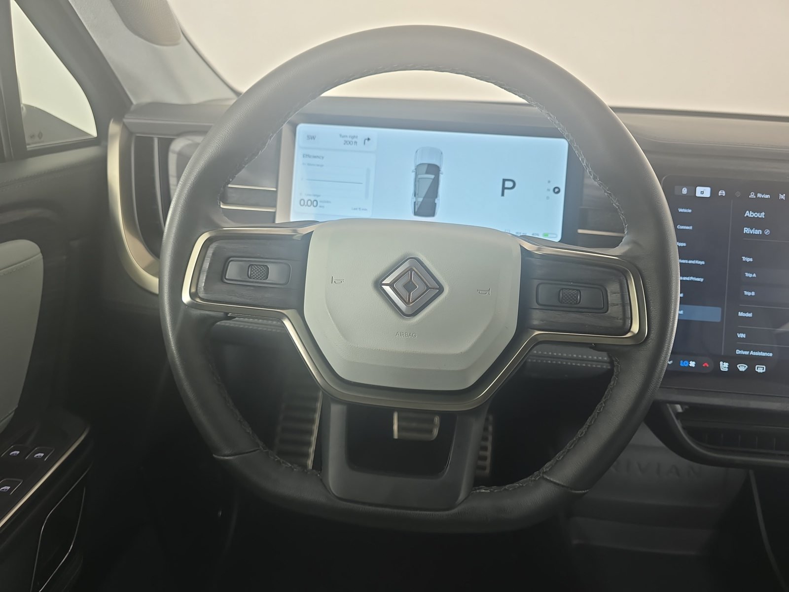Used 2024 Rivian R1S Adventure Dual AWD/4WD image 28