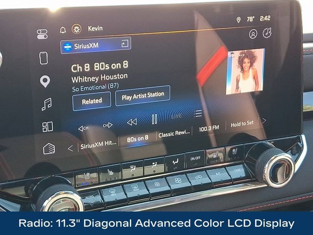 Used 2025 Chevrolet Colorado Z71 w/ Midnight Edition AWD/4WD image 12
