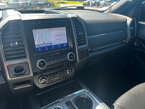 Used 2021 Ford Expedition XLT AWD/4WD image 13
