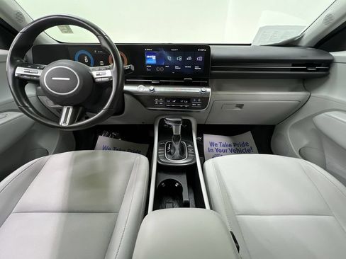 Used 2025 Hyundai Kona SEL FWD image 16