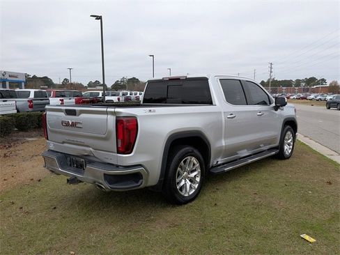 Used 2019 GMC Sierra 1500 SLT w/ SLT Premium Package image 3