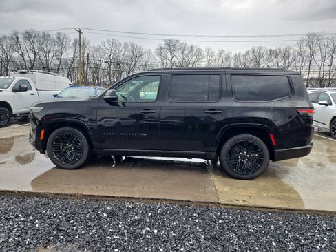 New 2026 Jeep Grand Wagoneer Limited AWD/4WD image 6